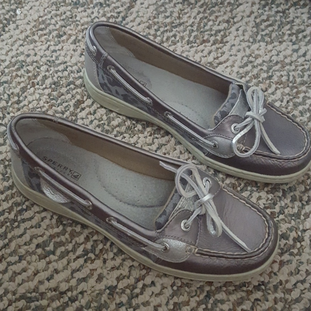 Sperry boat shoes